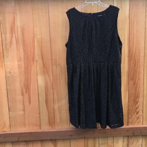 Ellen Tracy Dresses & Skirts - Lace Dress black gold studs